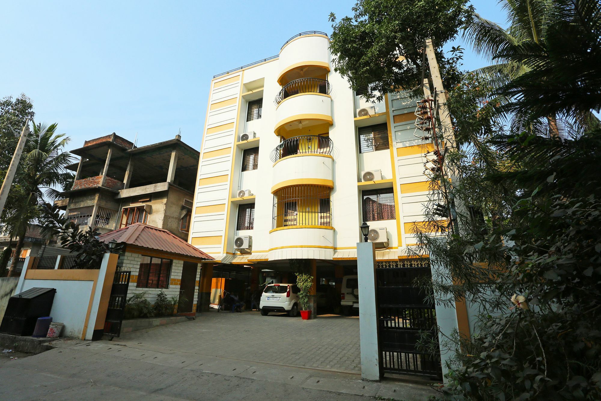 Treebo Umal Homestay Ganeshguri Гувахати Экстерьер фото